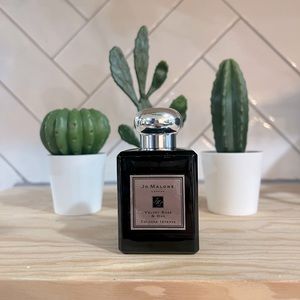 Jo Malone Velvet Rose and Oud perfume